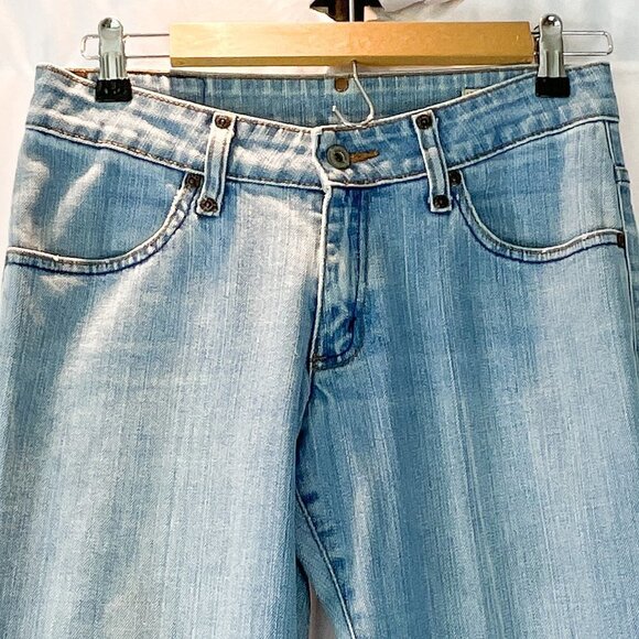 Levi's Red Tab 509 Light Wash Low Rise Flare Leg Jeans, Size: 28 - Picture 5 of 8